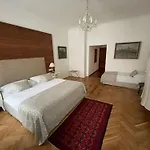 Little King Hotel U Malvaze